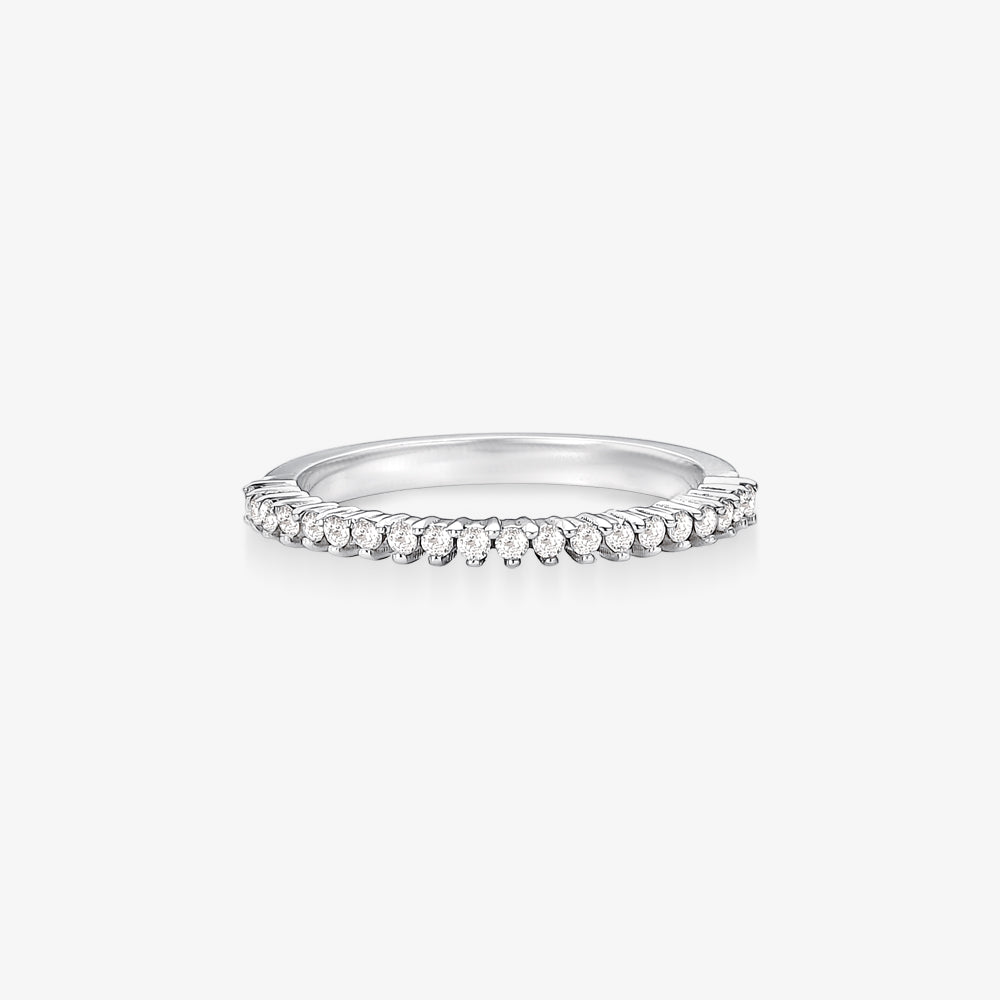 Anel Meia Aliança em Ouro Branco 18K com Diamantes