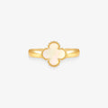 Anel Trevo Madre Pérola Champanhe em Ouro Amarelo 18K