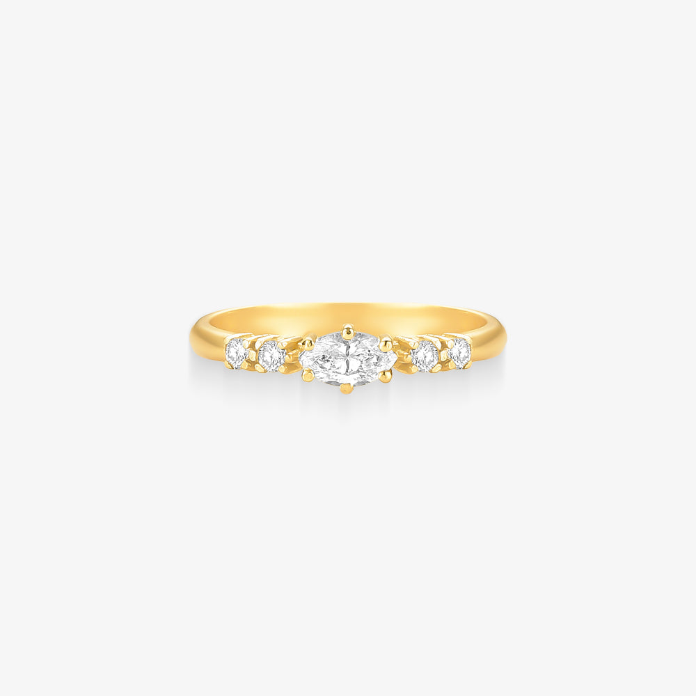 Anel Solitário Navete com Diamante em Ouro Amarelo 18K